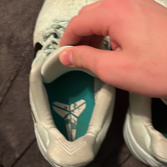 Kobe AD - Picture 6 of 6